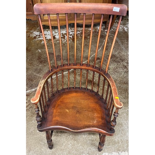 601 - Oak windsor spindle back arm chair