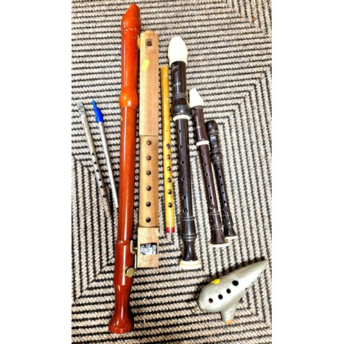 387 - Tenor, treble, descant recorder, ocarina, block flute etc