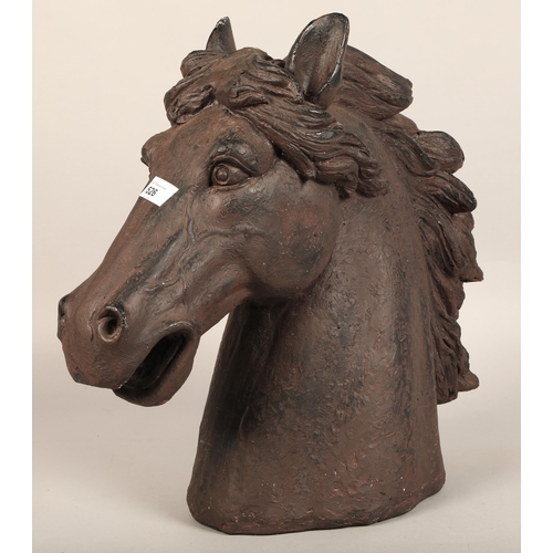 526 - Large horse bust. 48 cm high