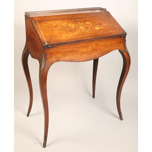 558 - 19th century ladies writing bureau 94 x 66 x 44 cm