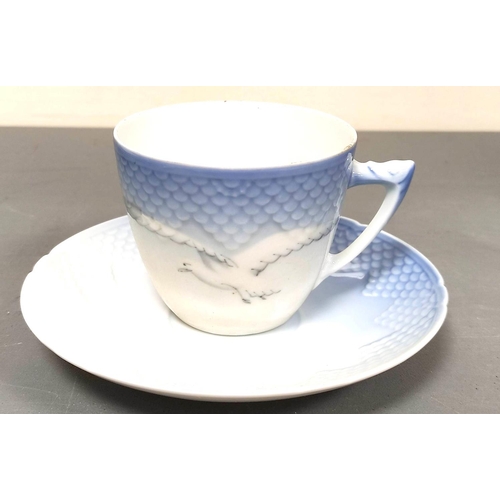 320 - Bing & Grondahl Danish 'seagull' pattern part tea set comprising of five teacups, six saucers, e... 