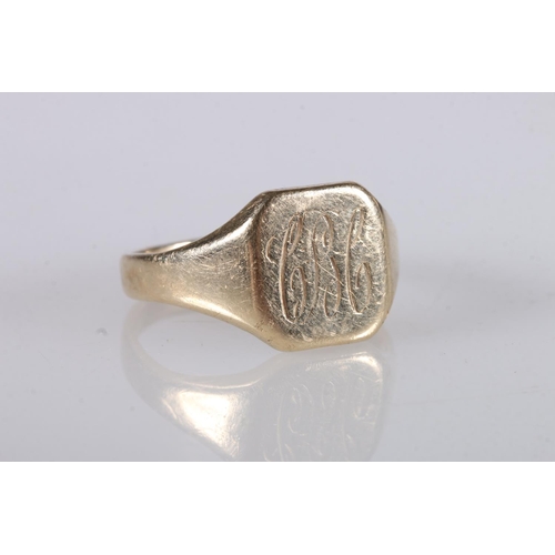 183 - Gents 9ct gold signet ring, ring size Y/Z, 7.1g.