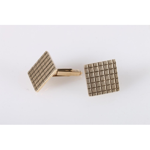 184 - Pair of 9ct gold cufflinks with slightly different designs, same maker KW, different dates, 21.7g gr... 