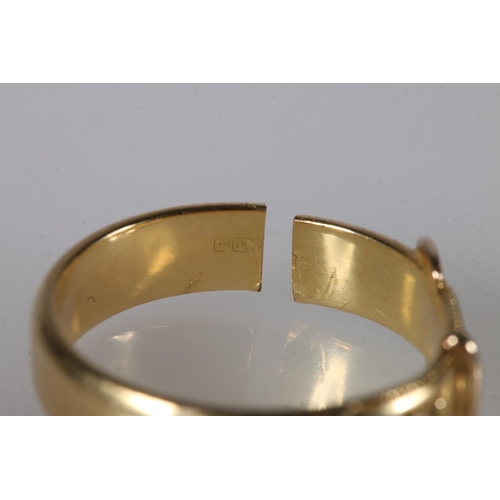 192 - Gents 18ct gold buckle and strap form set with a small diamond, missing on stone, severed, 5.6g gros... 