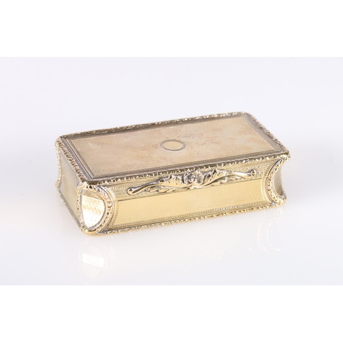 50 - William IV antique silver gilt snuff box of rectangular shape having all over engine turned decorati... 