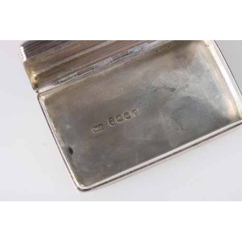 62 - Georgian antique silver snuff box of rectangular shape, the top and bottom surfaces with engine turn... 