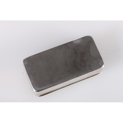 69 - Georgian antique silver parcel gilt snuff box of rectangular form with rounded corners, engraved wit... 