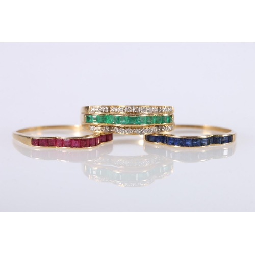 205 - 18ct gold diamond and emerald dress ring, ring size P/Q and two matching ruby and sapphire nesting r... 