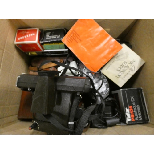 41 - Large box of vintage cameras to include Rankin, Kodak, Polaroid etc.