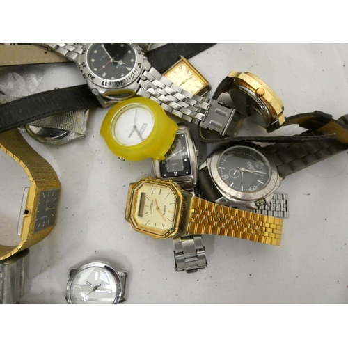 103 - Large bag of men's Quartz watches to include Lorus, Aviva, Adidas, Qmax, Casio etc.