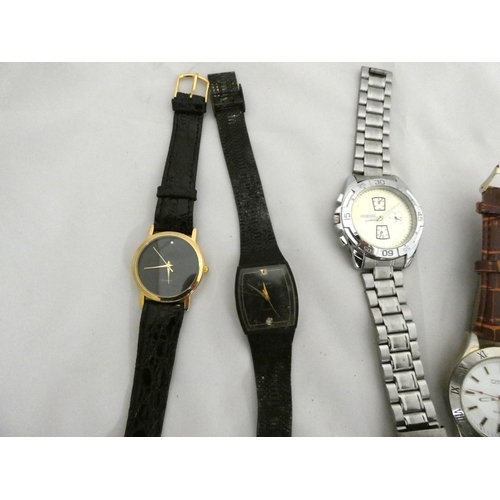 72 - Bag of men's quartz fashion watches to include Sekonda, Citron, Lorus Accurist etc.