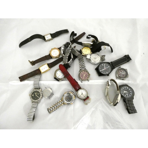 75 - Large bag of men's Quartz watches to include Casio, Toro, Orlando, Timberland etc.