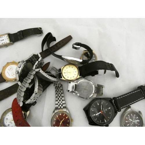 75 - Large bag of men's Quartz watches to include Casio, Toro, Orlando, Timberland etc.