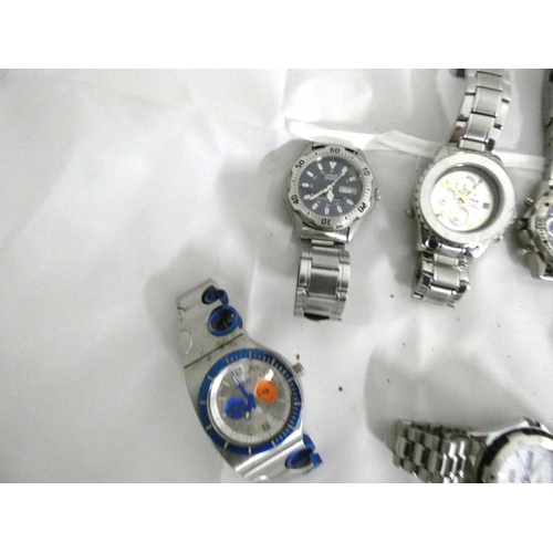 82 - Various modern men's sports watches to include Fila, Lorus, Diesel, Alpine.