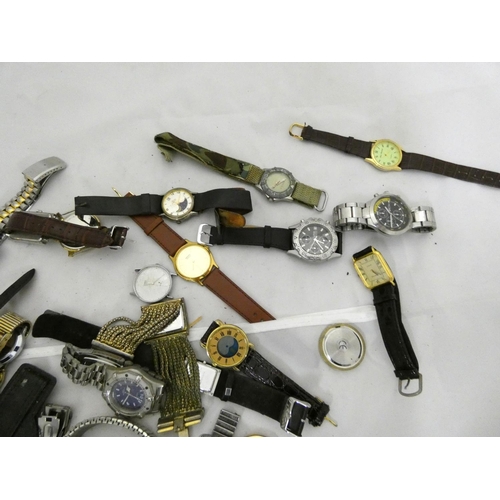 91 - Large bag of modern Quartz watches to include Sekonda, Citizen, Zeon, Seiko etc.