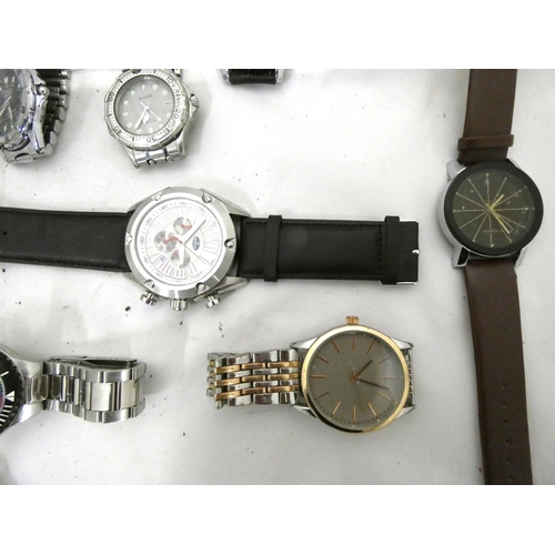 92 - Various modern men's fashion and sports watches to include Henley, Polar, Lorus, Accurist etc.