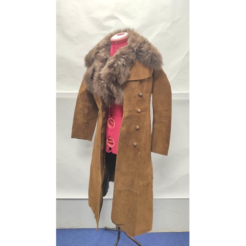 204 - 1960's or 1970's long brown suede coat with removeable brown sheepskin collar, no labels, approx. si... 