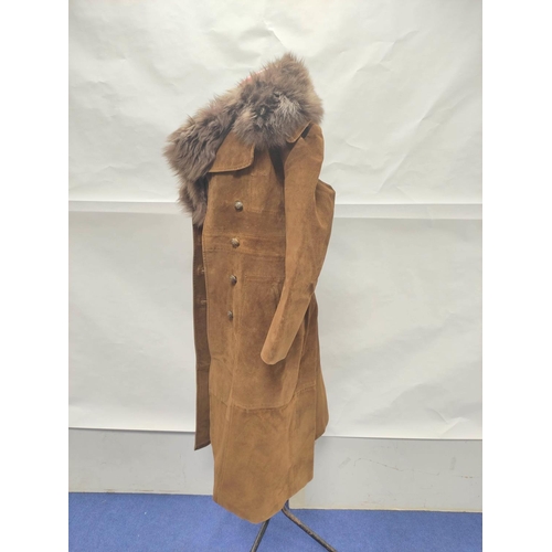 204 - 1960's or 1970's long brown suede coat with removeable brown sheepskin collar, no labels, approx. si... 