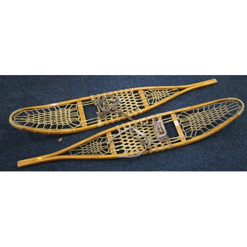 346 - Pair of American made snowshoes by Tubbs of Wallingford, Vermont, 146cm long.