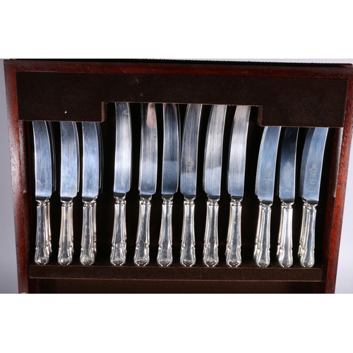 20U - Sheffield A1 silver plated flatware held in stained mahogany canteen. 