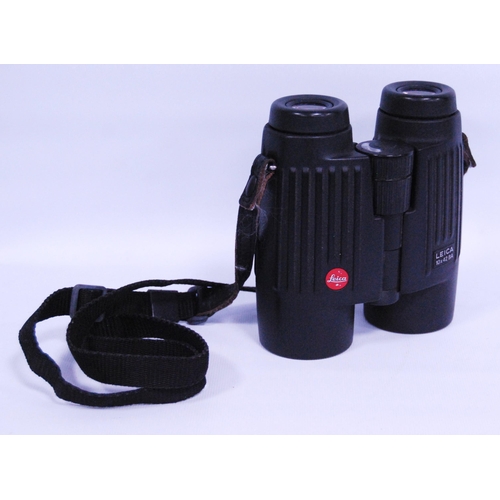 318 - Pair of Leica 10x42 BA binoculars, 13.5cm high.