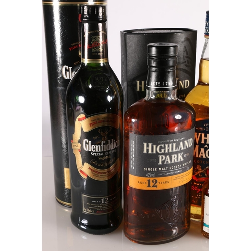 312 - Three bottles of single malt Scotch whisky to include GLENMORANGIE 10 year old 40% abv. 70cl with tu... 