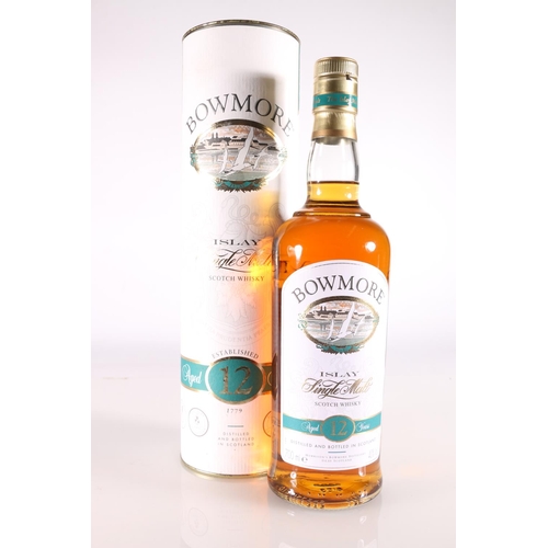 320 - BOWMORE 12-year-old Islay single malt Scotch whisky, old style bottling with pictorial vignette, 40%... 