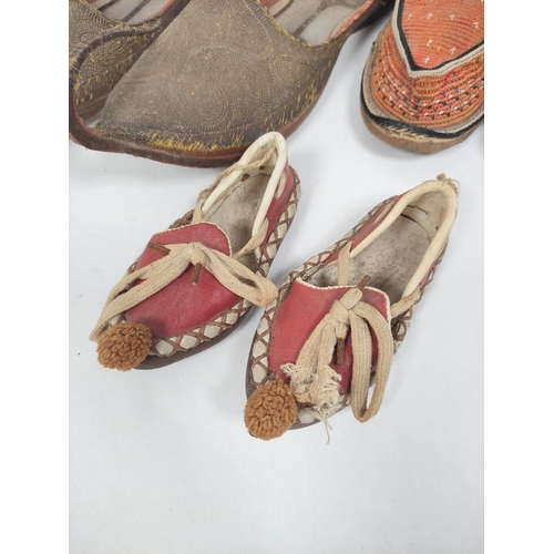 199 - Three pairs of Eastern Turkish and Mughal slippers. (3)