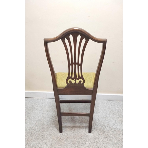 430 - Set of twelve Hepplewhite style mahogany dining chairs with upholstered slip-in seats, on square tap... 