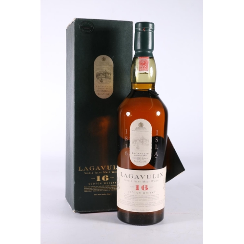 297 - LAGAVULIN 16 year old Islay single malt Scotch whisky, White Horse Distillers Glasgow, 43% 70cl, box... 