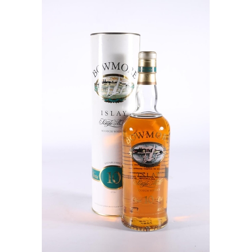 325 - BOWMORE 10-year-old Islay single malt Scotch whisky, old style bottling with pictorial vignette, 40%... 