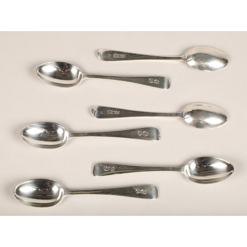 139 - Set of six cased silver teaspoonsLondon 190293 grams