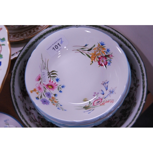 101 - Decorative porcelain to include a set of six Shelley 'Wild Flower' pattern bowls, Royal Worcester 'F... 