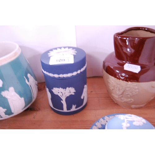 109 - Assorted ceramics to include a Victorian Wilkinson tankard (a/f), Shelley Coronation 1911 cabinet cu... 