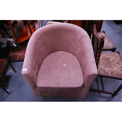 376 - Dunelm tub chair.