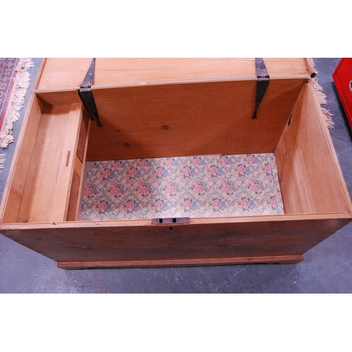 431 - Antique pine blanket chest with metal carry handles.