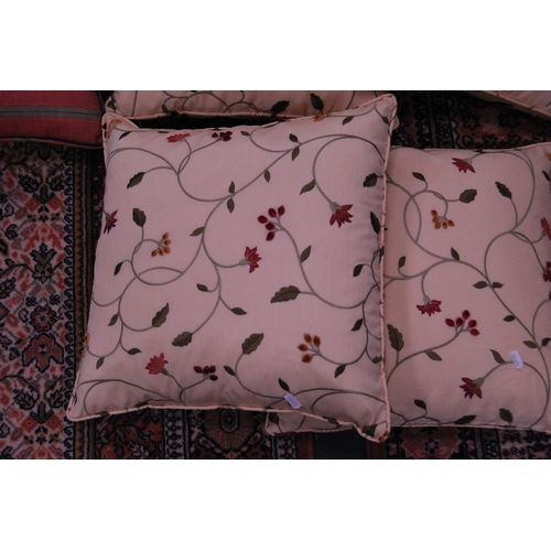 435 - Set of four scatter cushions and another.  (5)