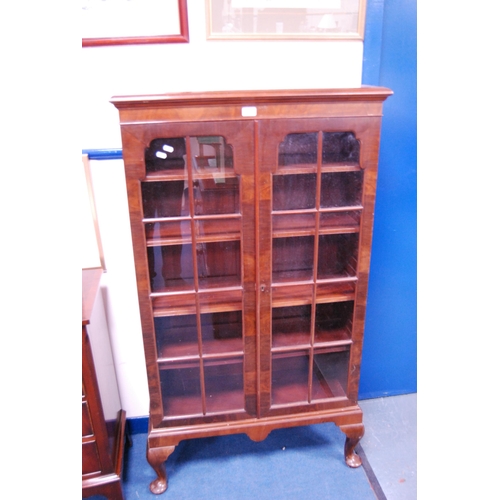 458 - Vintage two-door bookcase.