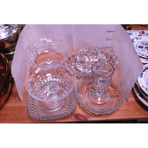 93 - Group of cut glass and crystal to include a Regency-style rummer, bowls, ashtray, stemmed bowl, dish... 