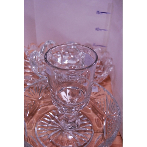 93 - Group of cut glass and crystal to include a Regency-style rummer, bowls, ashtray, stemmed bowl, dish... 