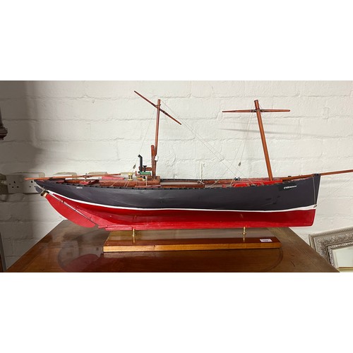 548 - Wooden model of SY486 Muirneag, 101 cm long