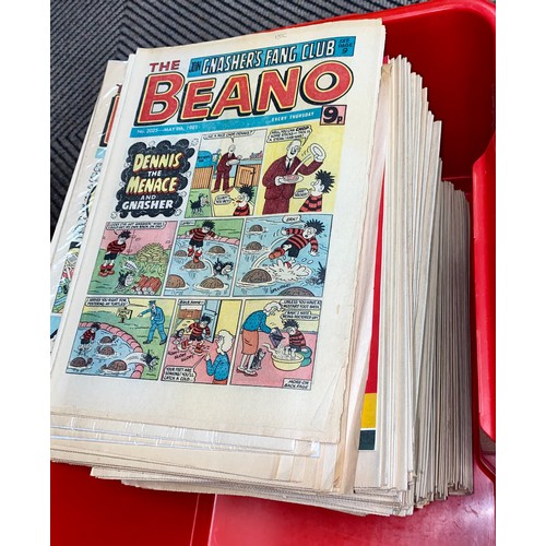 362 - Large quantity of vintage Beano comics eg. 1980s