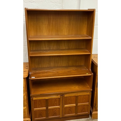 562 - Nathan mid century open bookcase, 157 x 84 x 24 cm