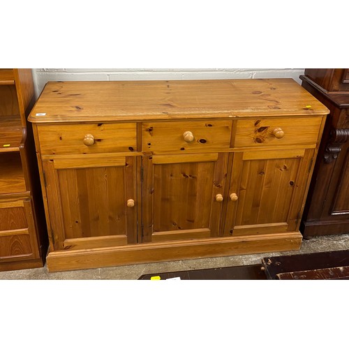 563 - Pine sideboard 136 x 43  90 cm