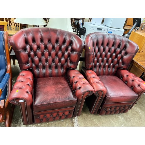 579 - Pair of Chesterfield style recliners (2)