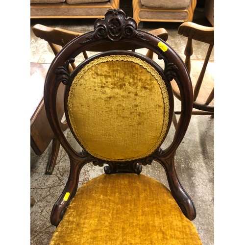 568 - Pair of Victorian mahogany mustard velvet upholstered hall chairs (2)