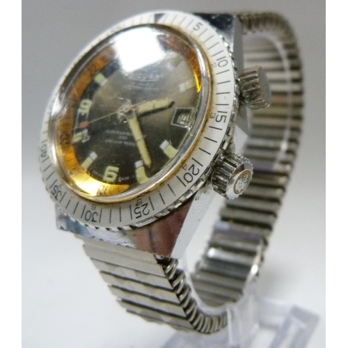 112 - Sicura 25 jewels superwaterproof 400 vacuum tested automatic diver's watch, c. 1970s, in stainless s... 