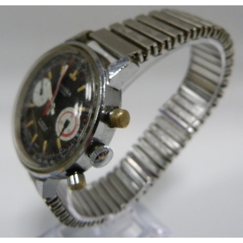 113 - Oriosa Swiss 17 jewels chronograph manual wind diver's watch, c. 1960s, in stainless steel case with... 