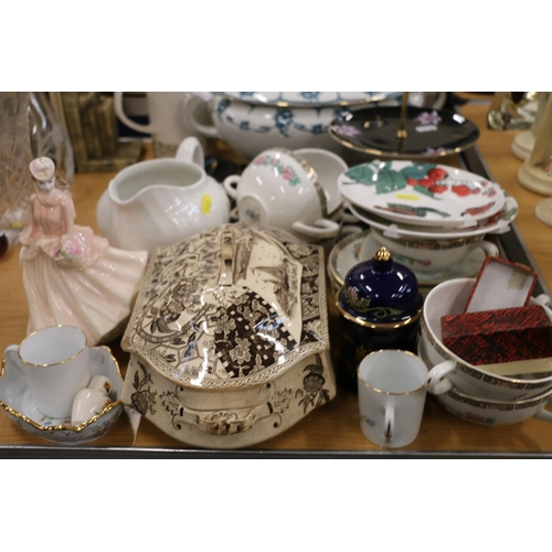 110 - Decorative ceramics, tea ware to include Palissy cake plates, Wedgood soup coupes, etc.