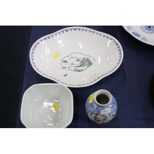 140 - Chinese canton famille rose shaped dish, another, and a small oriental vase, largest measures 26cm w... 